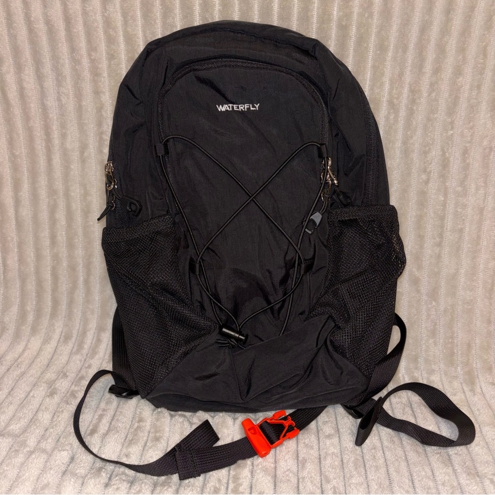 Waterfly 12L Lightweight Hiking Backpack Daypack Travel School Bag Black - Picture 3 of 14